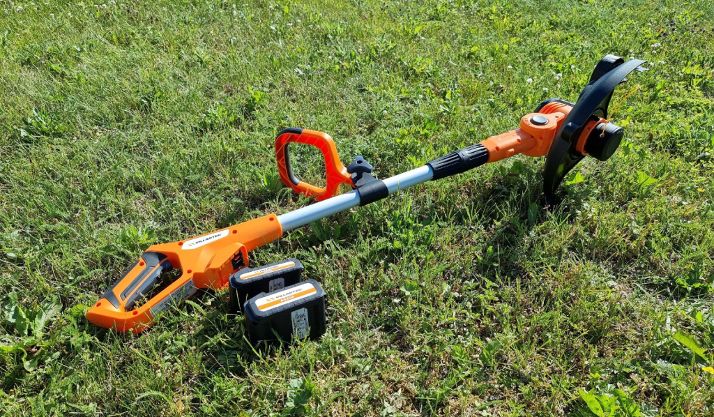 trimmer-ca20-s-akkumulyatorami.jpg